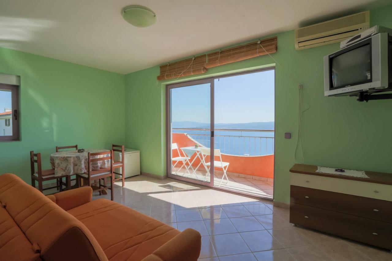 Apartmani Rino Dramalj Bagian luar foto