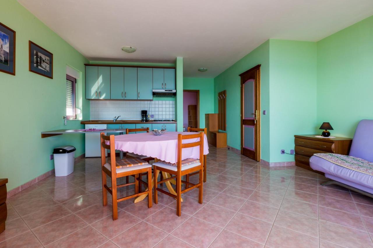 Apartmani Rino Dramalj Bagian luar foto