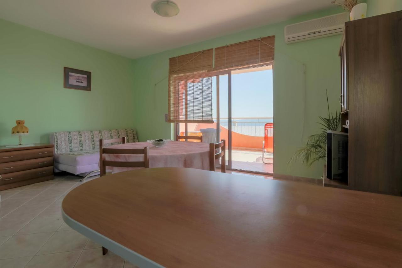 Apartmani Rino Dramalj Bagian luar foto
